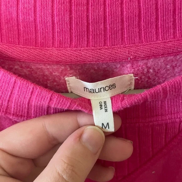 Maurice’s Mockneck Sweatshirt - Picture 3 of 3